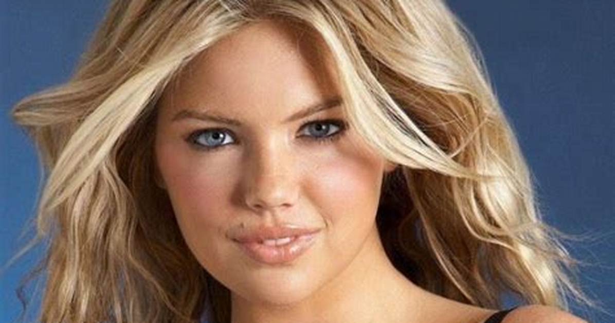 11 Rare Pictures of Celebs with Blonde Hair and Brown Eyes