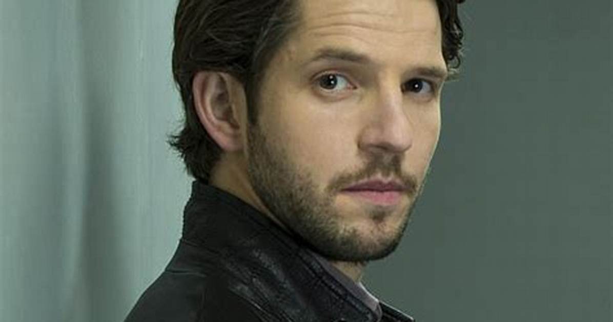 Actor Damien Molony Plays Gabriel on Derry Girls Season 3 & Fans Are Obsessed with the New Plumber