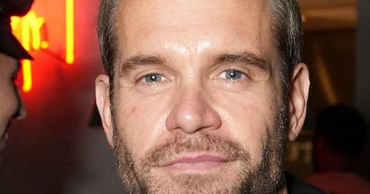 Actor Stephen Huszar Is Charming but Very Secretive About His Dating Life