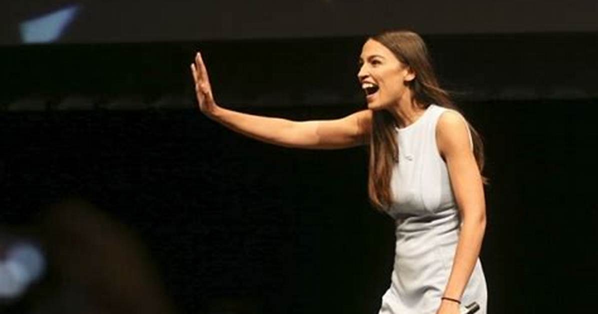 Alexandria Ocasio-Cortez Wiki, Biography, Height, Weight, Net Worth, Age, Boyfriend, Family, Career, Facts