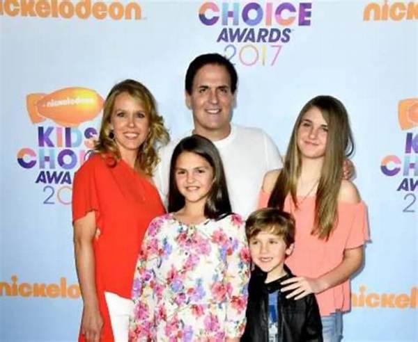 Alexis Sofia Cuban Bio, Wiki, Age, Height, Parents, Mark Cuban, Boyfriend, Tiktok and Net Worth