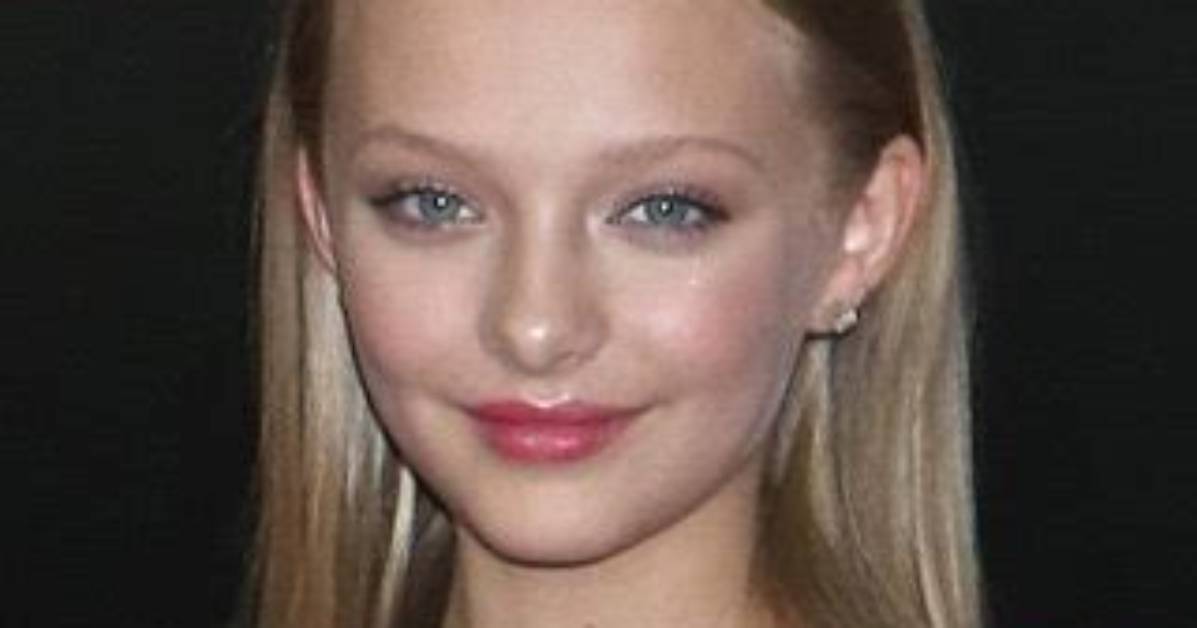 Amiah Miller Bio, Wiki, Age, Boyfriend, Parents, Planet of the Apes, Movies, and Net Worth.