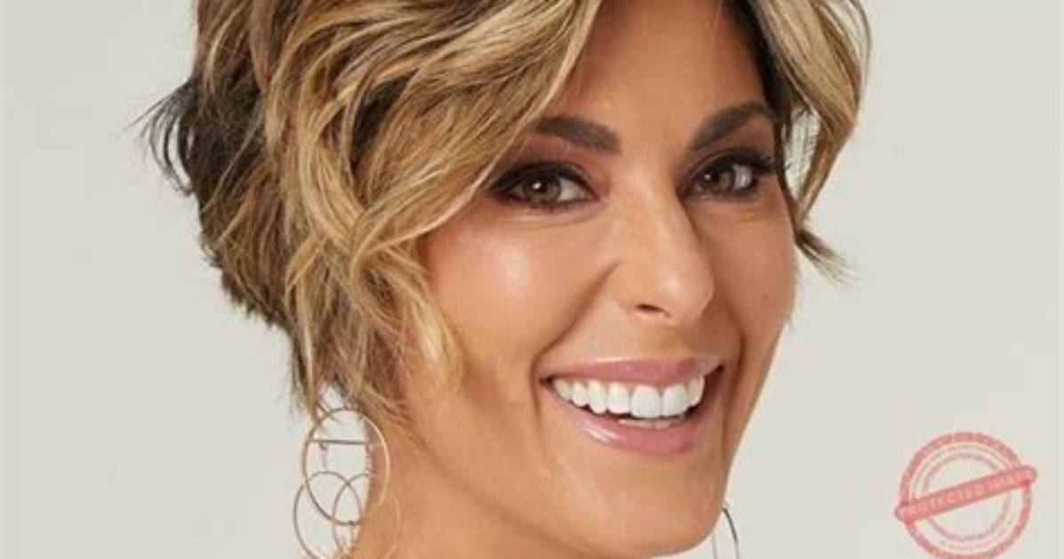 Amy Stran (Qvc) Age, Bio, Wiki, Birthday, Height, Weight Loss, Twin Sister, Husband, Wedding, New Ring, Haircut, Earings, Salary and Net Worth