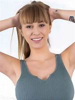 Angel Youngs Height, Weight, Net Worth, Age, Birthday, Wikipedia, Who, Instagram, Biography