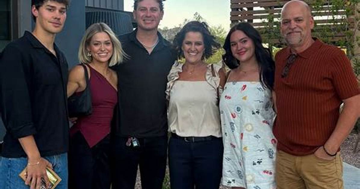 Are Noah Beck Parents Still Together? Details on His Ethnicity and Religion
