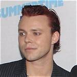 Ashton Irwin (Drummer) Wiki, Bio, Age, Height, Weight, Dating, Girlfriend, Net Worth, Career, Facts