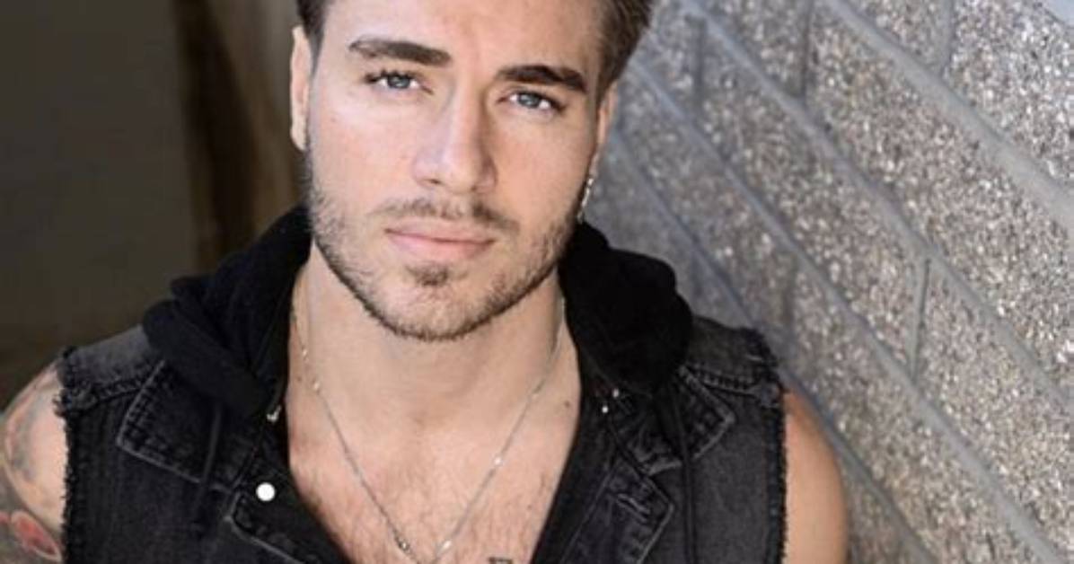 Athena Megaloudis Gus Smyrnios, Body, Career & Net Worth