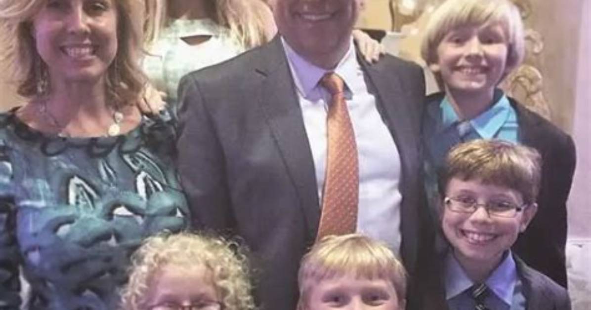 Bob Wischusen Age, Wiki, Biography, Wife, Children, Salary, Net Worth, Parents