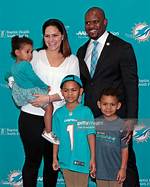 Brian Flores Parents Heritage, His Wife Jennifer Maria Duncan Flores Pics
