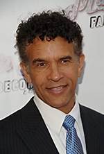 Brian Stokes Mitchell Wiki, Bio, Age, Height, Parents, Covid-19, Wife, Son, Net Worth, Instagram and Twitter