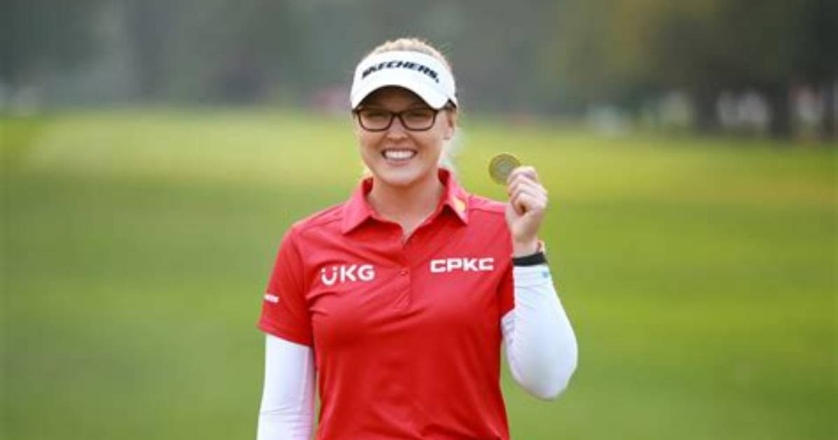 Brooke Henderson Age, Height, Parents, Siblings, Engaged, Children, Instagram