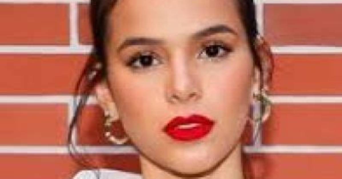 Bruna Marquezine (Model) Wiki, Bio, Age, Height, Weight, Measurements, Boyfriend, Net Worth, Facts