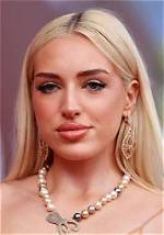Caroline Derpienski Height, Weight, Net Worth, Age, Birthday, Wikipedia, Who, Nationality, Biography