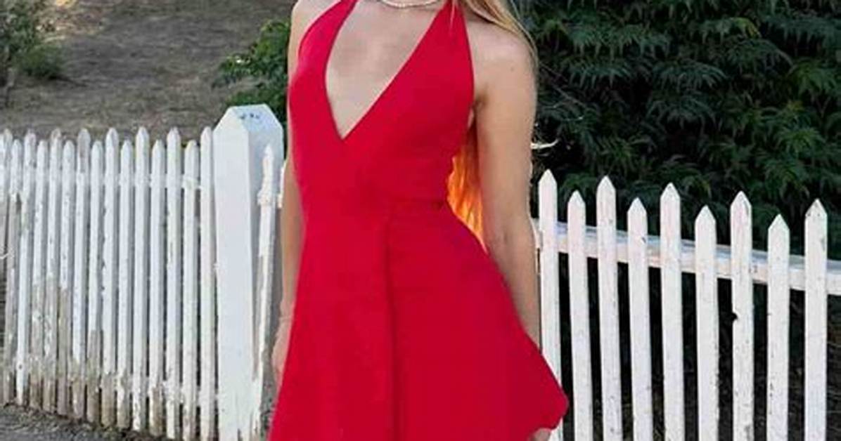 Caroline Zalog Bio, Wiki, Age, Height, Boyfriend, Children, Fitness, Model, and Net Worth.