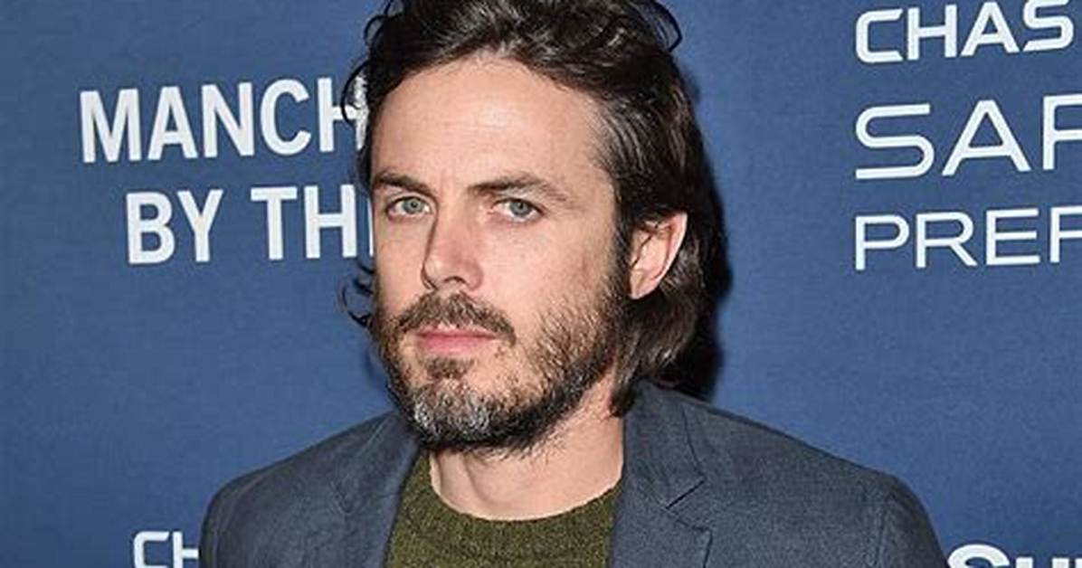 Casey Affleck Bio, Wiki, Age, Height, Wife, Kids, Oscar, Movies, and Net Worth.