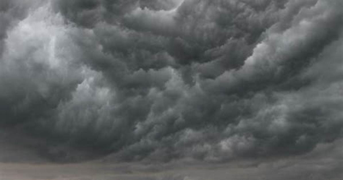 Characteristics of Nimbostratus Clouds