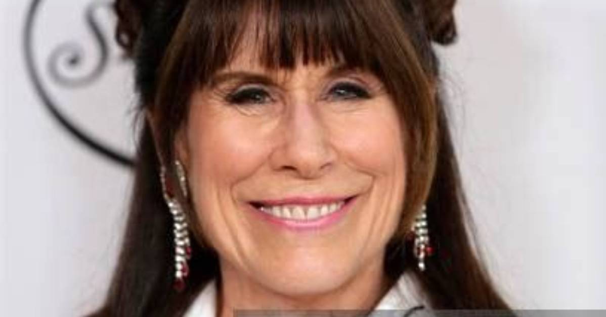 Christine Wallace
