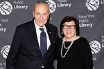 Chuck Schumer Wife: Iris Weinshall Parents, Age, Young, Net Worth, Family, Wiki, Daughters, Wedding, Salary