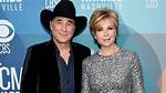Clint Black: Wife, Net Worth, Tattoos, Smoking & Body Facts