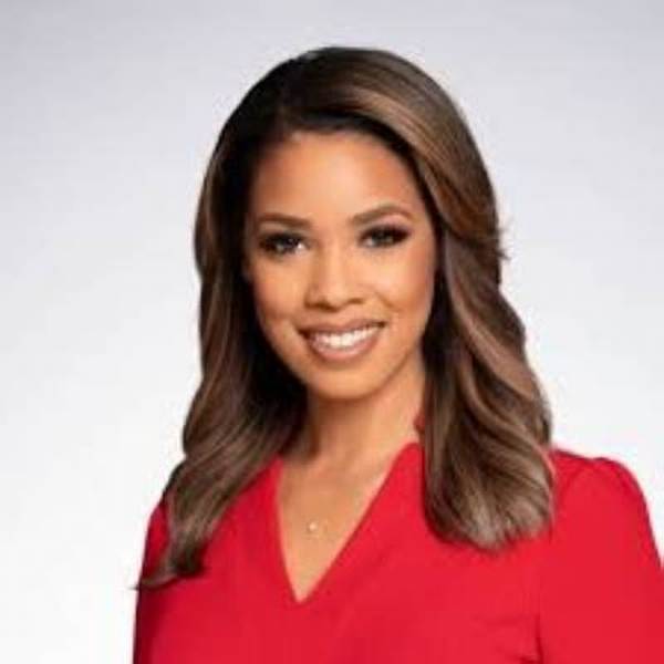 Courtney Bryant (Fox 5) Bio, Wiki, Age, Birthday, Height, Parents, Sister, Ethnicity, Nationality, Wedding, Husband, Kmov, Salary and Net Worth