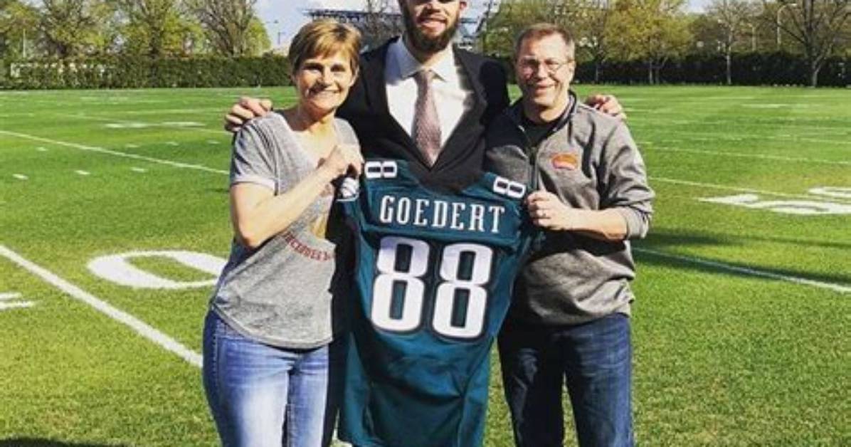 Dallas Goedert Parents and Ethnicity – Family Facts on American Football Tight End