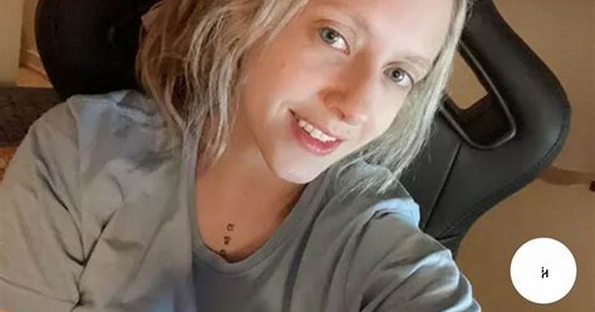 Dancingbacons Did a Face Reveal? Everything to Know About the Youtuber