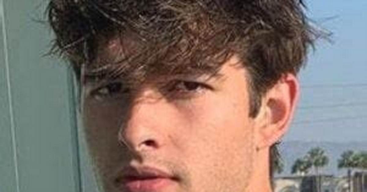 Darrell Jones Age (Tik Tok) Height, Girlfriend, How Old Tall?