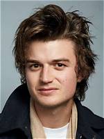Death to – Is Actor Joe Keery Gay? Girlfriend Maika Monroe and Sexuality Rumors