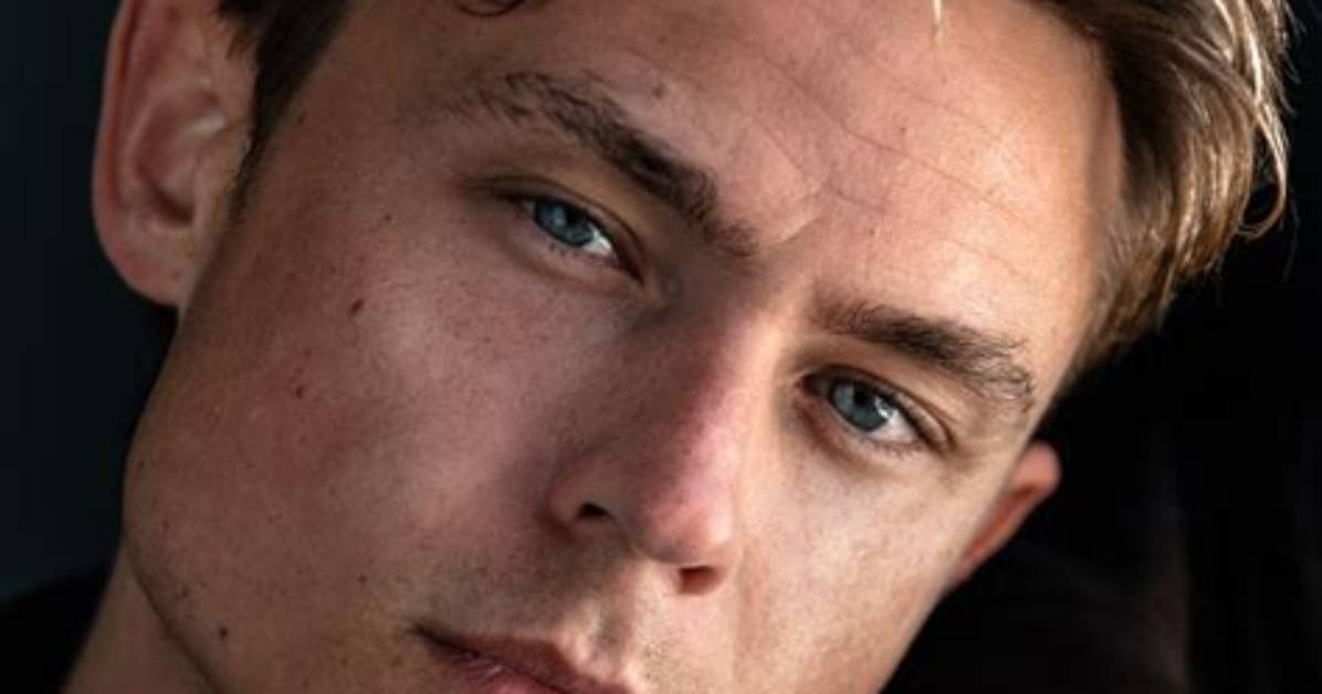 Dennis Mojen