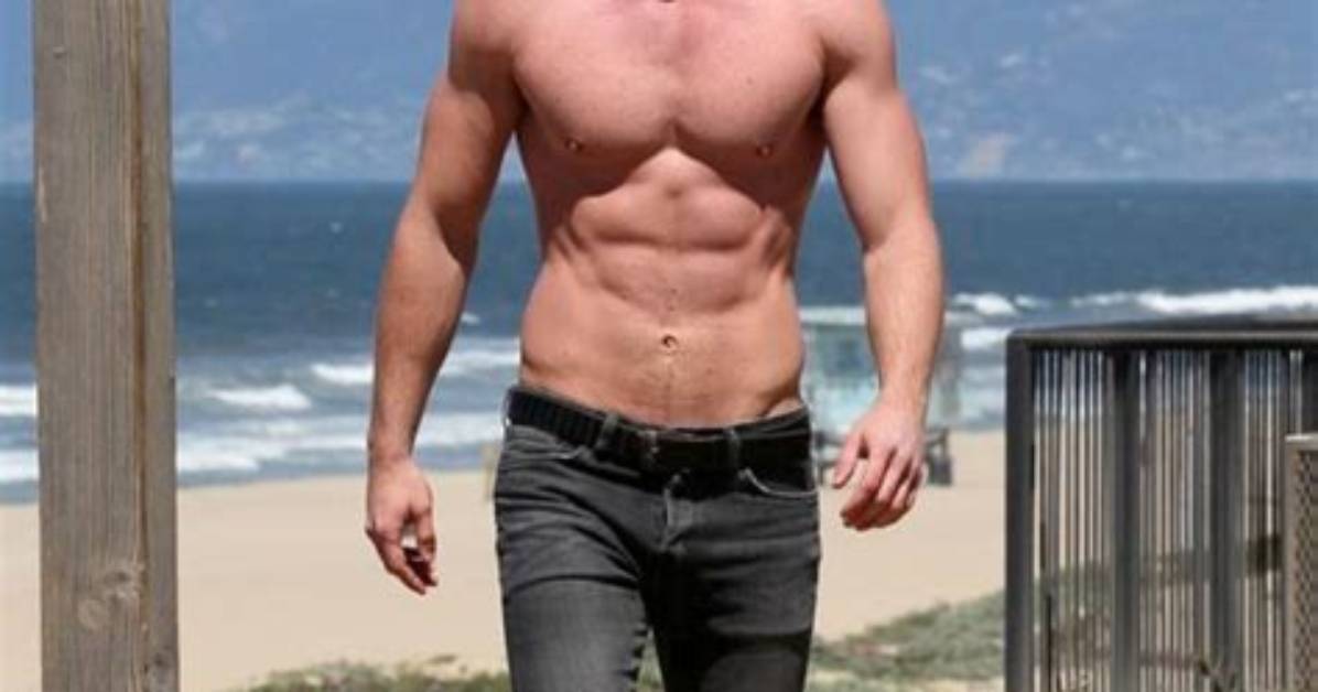 Derek Theler Height, Married, Wife, Dating, Girlfriend, Body Net Worth
