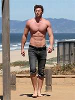 Derek Theler Height, Married, Wife, Dating, Girlfriend, Body Net Worth