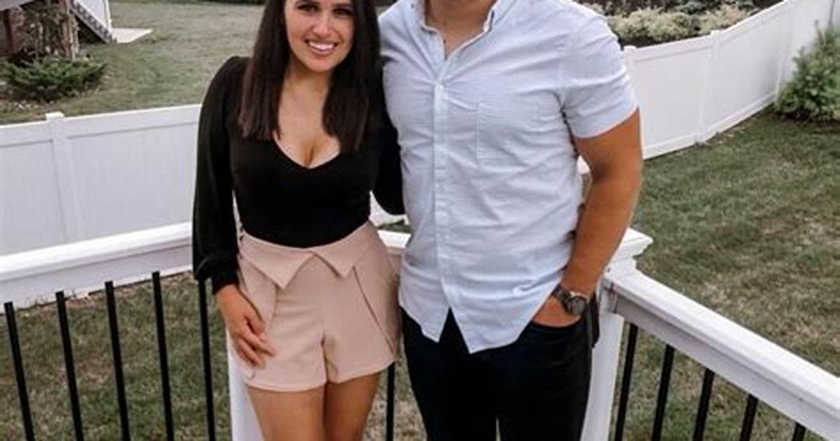 Derek Watt Is Married to Wife: Gabriella Watt. Kids.
