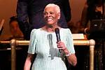 Dionne Warwick Net Worth, Income, Salary, Earnings, Biography