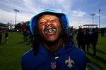 Does Alvin Kamara Have Gold Teeth?