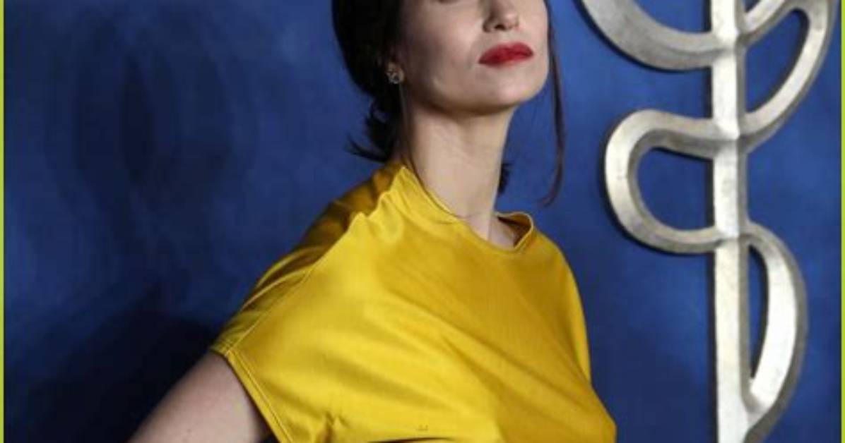 Does Katherine Waterston Have a Child?