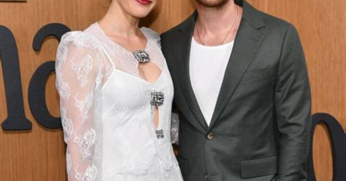 Does Lizzy Caplan Have Kids with Her Husband Tom Riley? Family and Net Worth