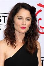 Does Robin Tunney Have a Sister? When Did Robin Tunney Have Her Children?