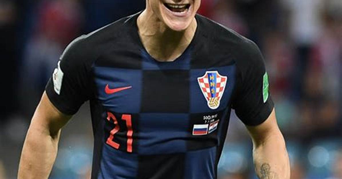 Domagoj Vida Age, Wikipedia, Biography, Children, Salary, Net Worth, Parents.