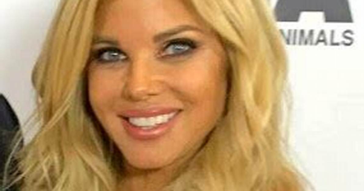 Donna D’errico Bio, Wiki, Age, Height, Husband, Playboy, Baywatch and Net Worth
