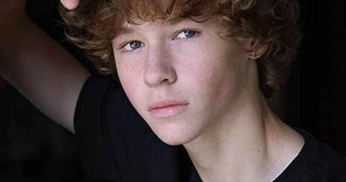 Dylan Hoffman Height, Weight, Net Worth, Age, Birthday, Wikipedia, Who, Nationality, Biography