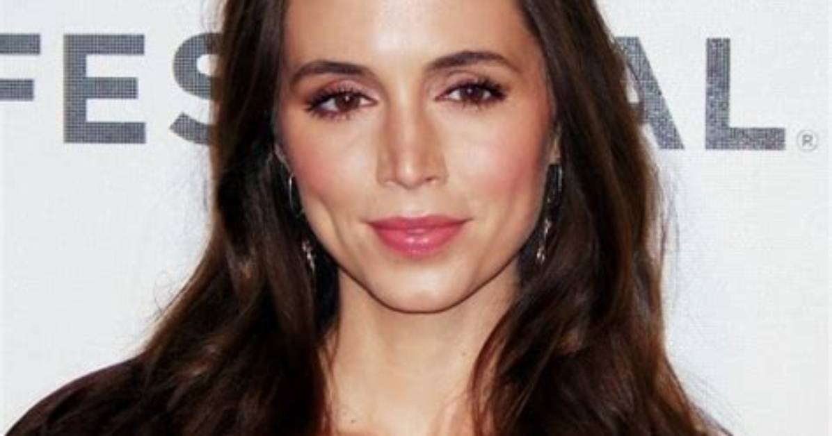 Eliza Dushku Bio-Wiki, 2020, Age, Net Worth, Height, Husband, Child, Movies and Family