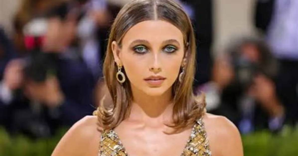 Emma Chamberlain (Youtuber) Wiki, Biography, Age, Height, Weight, Boyfriend, Net Worth, Career, Family, Facts