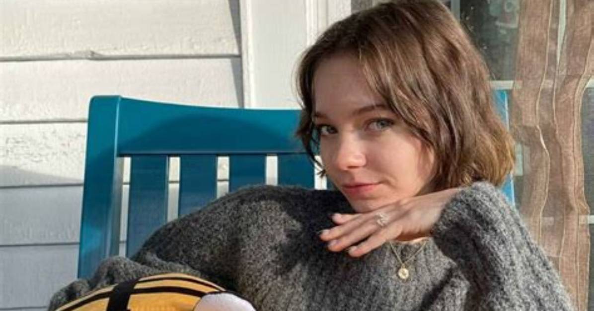 Emma Myers: Dating, Net Worth, Tattoos, Smoking & Body Measurements