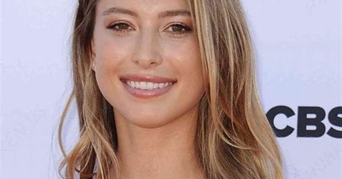 Erin Siena Jobs Biography, Career, Age, Net Worth, Instagram