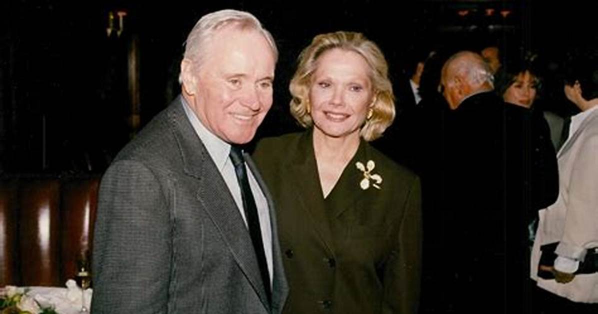 Felicia Farr Bio, Wiki, Age, Height, Parents, Husband, Salary, and Net Worth.