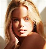 Frida Aasen (Model) Wiki, Bio, Age, Height, Weight, Boyfriend, Net Worth, Career, Family, Facts