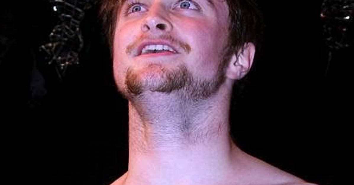 Full-Frontal Nude Pics of Daniel Radcliffe in ‘Equus’ Leaked