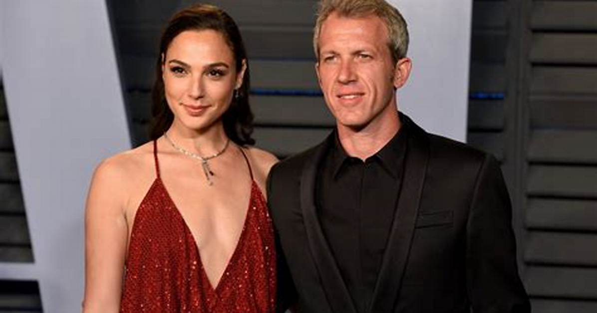 Gal Gadot: Husband, Net Worth, Tattoos, Smoking & Body Measurements