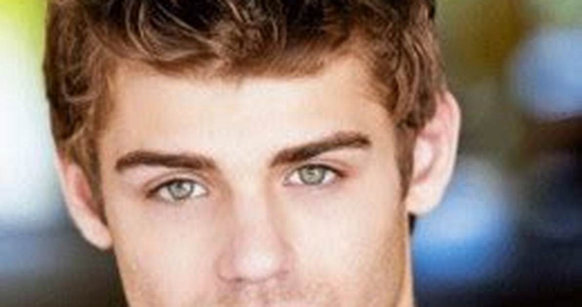 Garrett Clayton Bio, Age, Height, Net Worth, Family, Gay, Movies, Interview, Salary, Net Worth