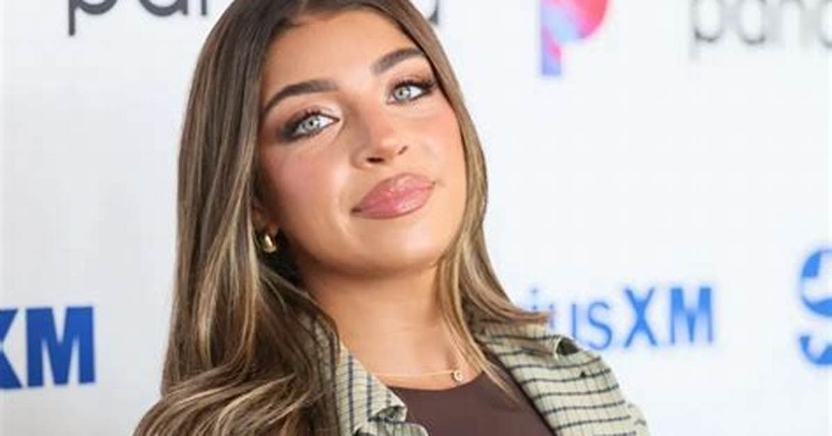 Gia Giudice Age, Birthday, Net Worth, New House, College, Song, Tiktok, Acting